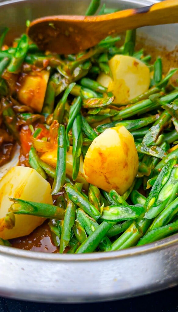 Green Beans and Potato Curry