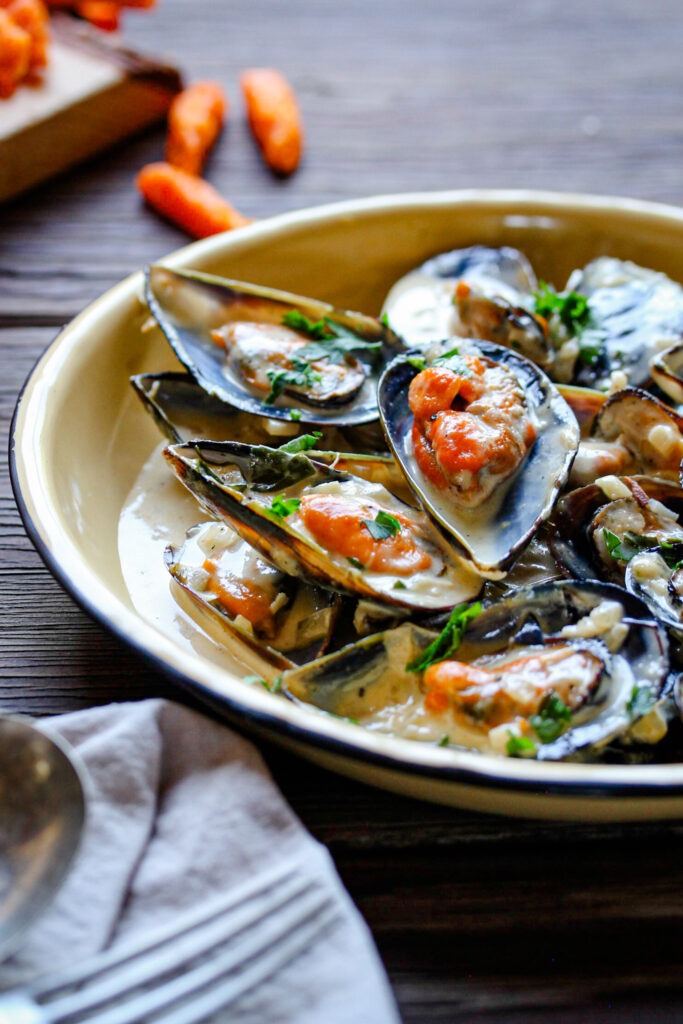 Creamy Garlic Mussels